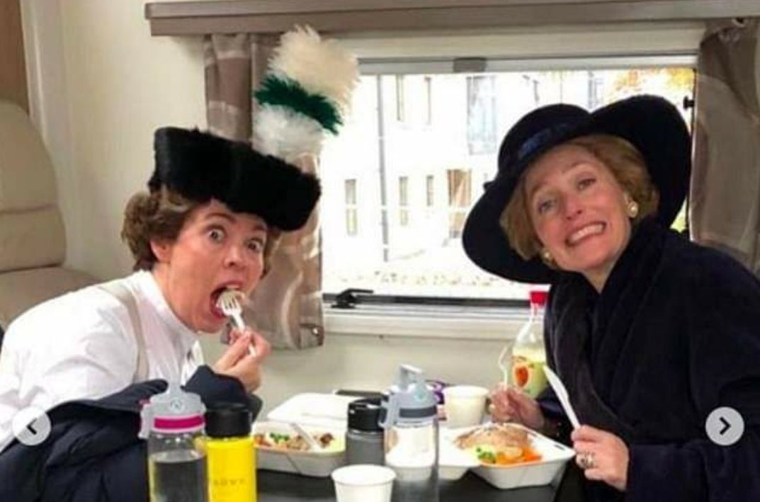 Olivia Colman & Gillian Anderson